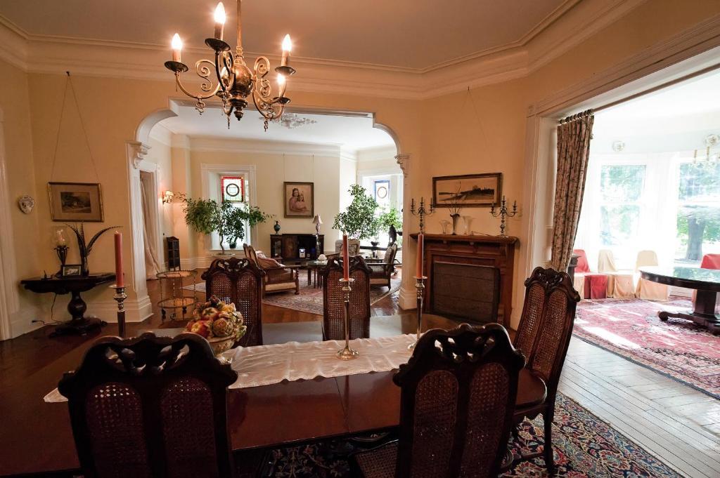 Grand Victorian Acomodação com café da manhã Cataratas do Niágara Exterior foto